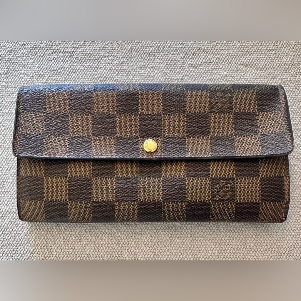Authentic Louis Vuitton Sarah Damier Ebene Canvas Wallet With Coa